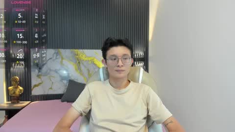 Snapshot of santiago_russo18 chatting on 11.07.25 santiago_russo18 online show from 11.07.25