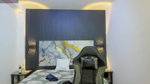 Snapshot of santiago_russo18 chatting on 02.12.26 santiago_russo18 online show from 02.12.26