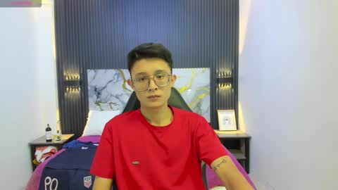 Snapshot of santiago_russo18 chatting on 02.13.26 santiago_russo18 online show from 02.13.26