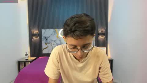 Snapshot of santiago_russo18 chatting on 02.14.26 santiago_russo18 online show from 02.14.26