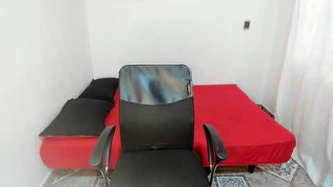 Snapshot of santiceballo chatting on 12.12.24 Julius Novachrono online show from 12.12.24