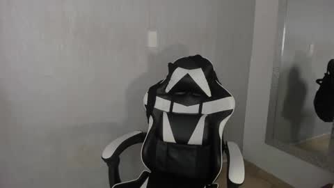 Snapshot of santiceballo chatting on 10.10.25 Julius Novachrono online show from 10.10.25