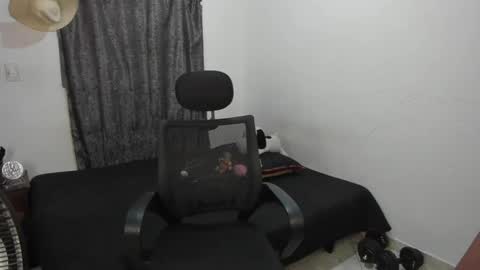 Julius Novachrono  online show from 04.20.26