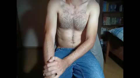 Snapshot of santifun33 chatting on 10.04.25 Santiago online show from 10.04.25