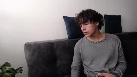 Santii online show from 01.24.25