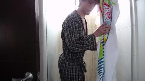 Santii online show from 03.06.25