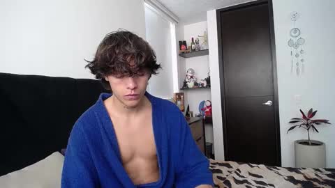 Santii online show from 03.11.25