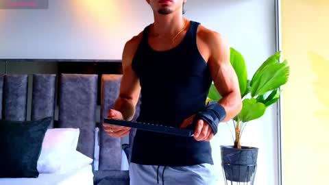 Santiago Seans online show from 03.03.26