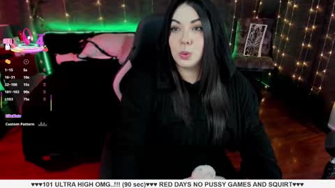 Snapshot of santos_liah chatting on 03.05.25 Liah Santos online show from 03.05.25