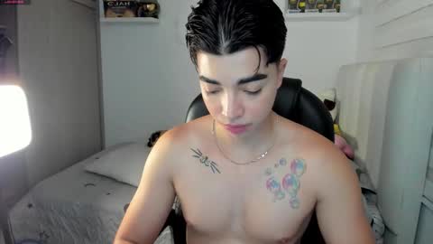 Mr. Santiago online show from 12.05.25