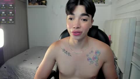 Mr. Santiago online show from 12.14.25