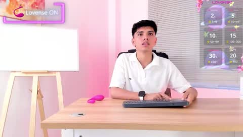 Santiago Carrington online show from 03.23.26