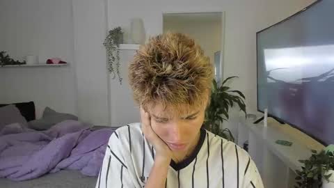 kitty online show from 10.28.25