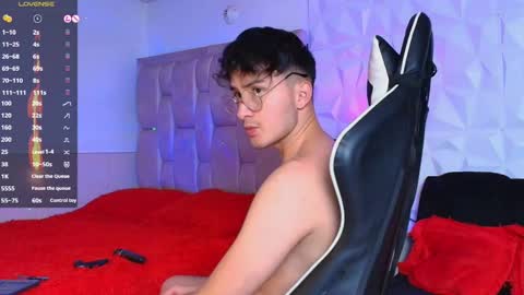 Santyago online show from 12.10.24