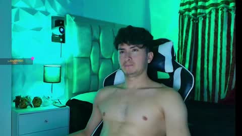 Santyago online show from 01.20.25