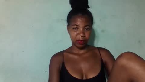 Snapshot of sanyah0123 chatting on 11.18.25 sanyah0123 online show from 11.18.25