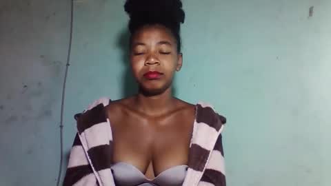 sanyah0123 online show from 12.23.25