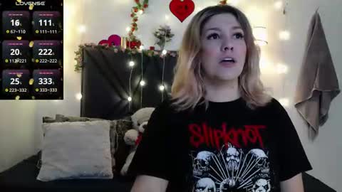 Snapshot of sanyaseraphine0 chatting on 07.31.26 sanyaseraphine0 online show from 07.31.26