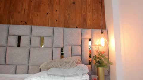 Saori  online show from 02.19.25