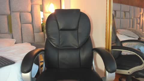 Saori  online show from 03.05.25