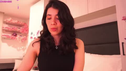 Snapshot of saory10 chatting on 01.22.25 S A O R Y 3 online show from 01.22.25