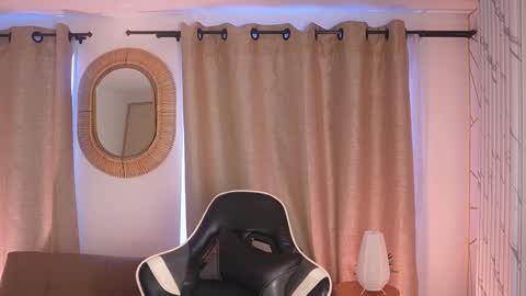 Sara  online show from 01.30.25