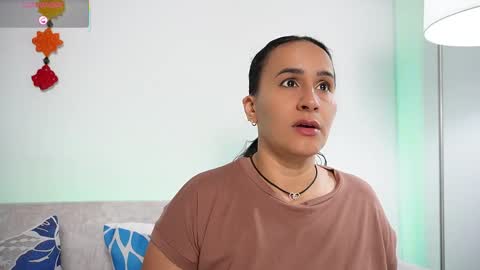 Snapshot of sara_charmy chatting on 02.14.26 online show from 02.14.26