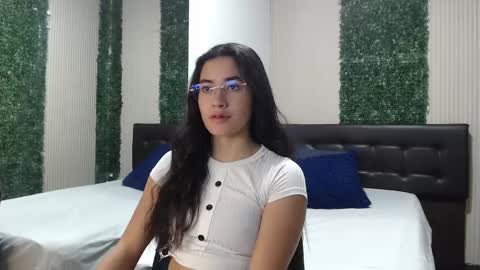 Sara online show from 04.20.26