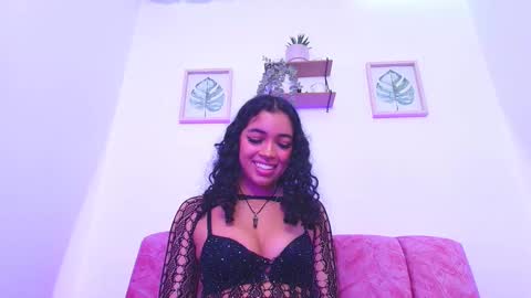 Snapshot of sara_jhonsonn chatting on 01.11.25 Sara Jhonson online show from 01.11.25