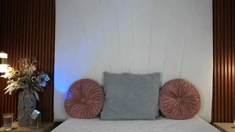 Snapshot of sara_jonesxx chatting on 01.16.26 Sara Jones online show from 01.16.26