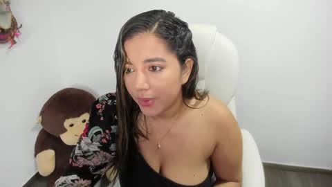 sarah  LIZCANO....... online show from 01.04.25