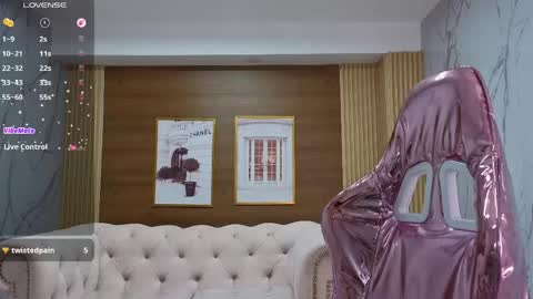 Sara  online show from 04.22.26