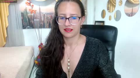Sara online show from 02.21.25