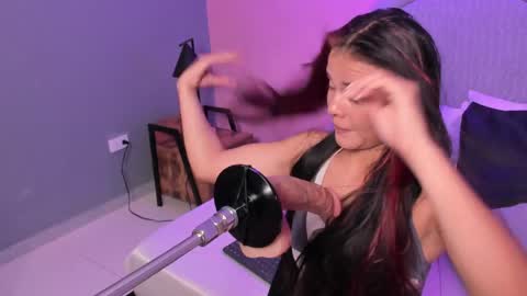 Sara  online show from 05.19.26