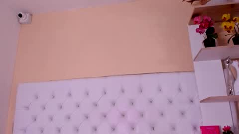 sara_salgado online show from 10.13.25