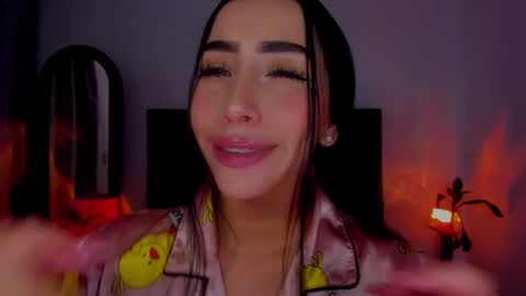 Snapshot of sara_stone03 chatting on 02.12.25 sara_stone03 online show from 02.12.25