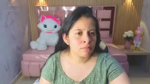 Sara T. online show from 06.17.26