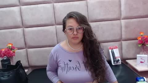 sara_thonson_ online show from 02.09.25