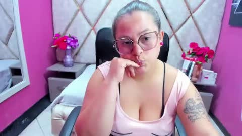 sara_thonson_ online show from 12.16.25