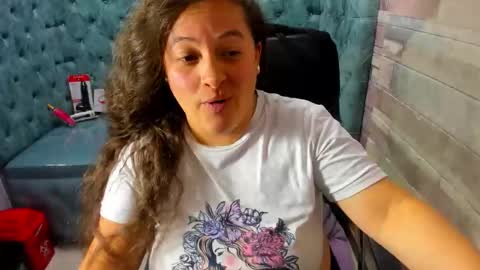 sara_thonson_ online show from 06.02.26