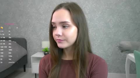 Snapshot of sara_whooops chatting on 11.04.25 Im Sara online show from 11.04.25