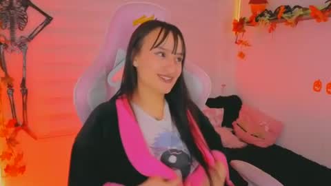 Sarah Ramirez online show from 10.16.25