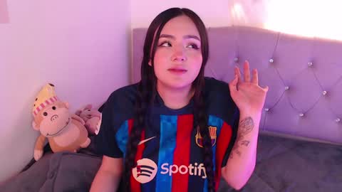 Snapshot of saraa_swett chatting on 12.10.24 online show from 12.10.24