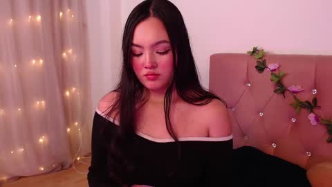 Snapshot of saraa_swett chatting on 01.26.25 online show from 01.26.25