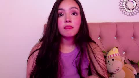 Snapshot of saraa_swett chatting on 02.14.25 online show from 02.14.25