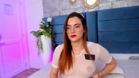 Snapshot of saraalvarezx chatting on 02.02.26 Sara Alvarezx online show from 02.02.26