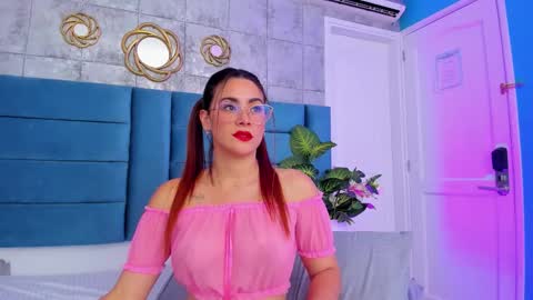 Snapshot of saraalvarezx chatting on 03.03.26 Sara Alvarezx online show from 03.03.26