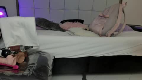   online show from 02.22.25