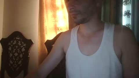 Snapshot of saraclit chatting on 10.02.25 pass kika online show from 10.02.25