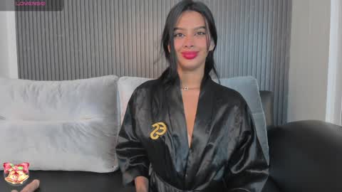 Snapshot of saracorraless chatting on 12.26.24 Sara Everyday From 1430 to 2130 Col Time online show from 12.26.24